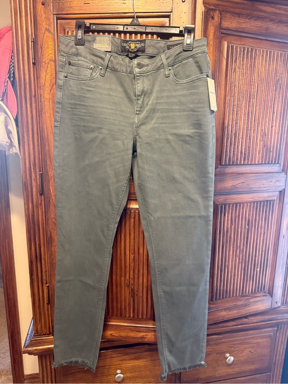 Lucky Brand women’s Olive Green Slim Jeans